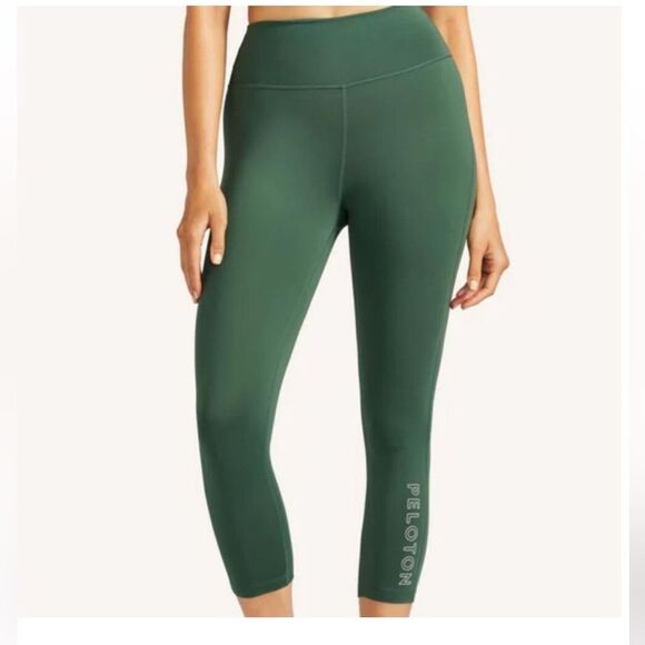 Peloton Move Mission Green Capri Leggings - Picture 1 of 6
